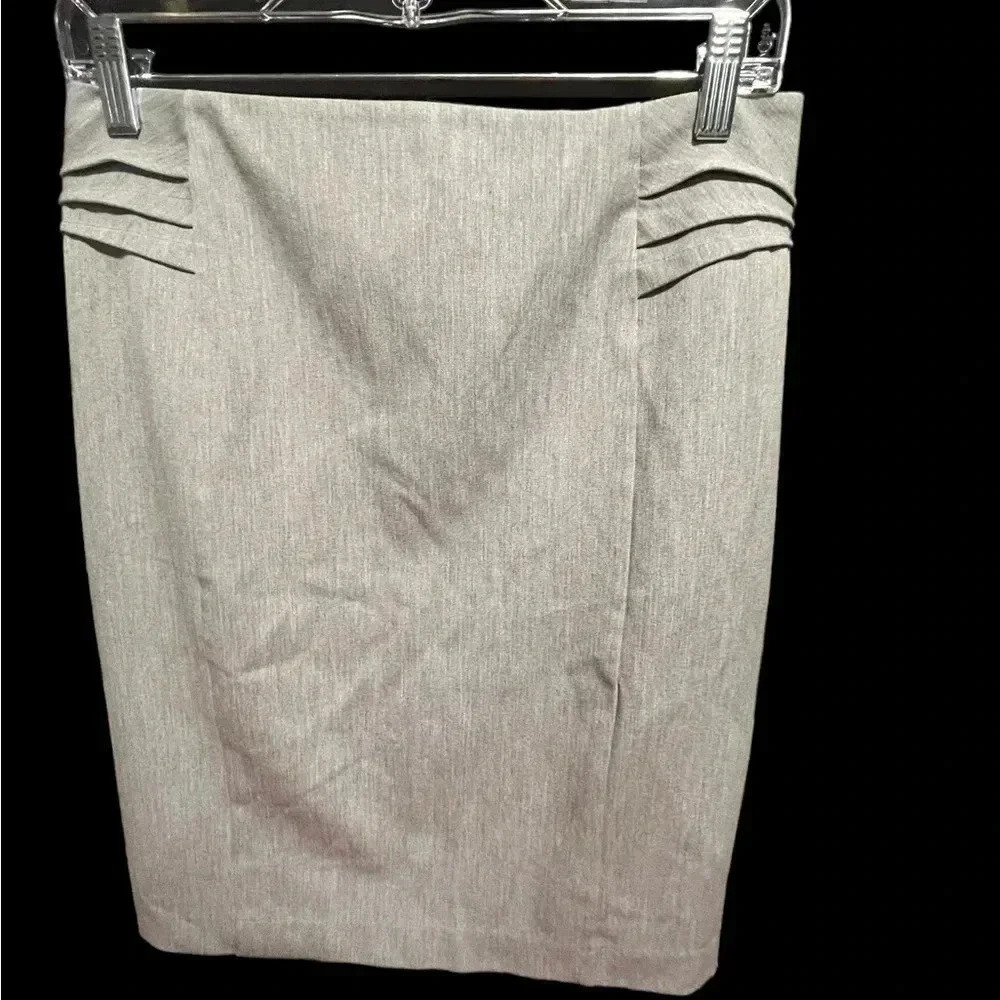 Express Skirt - Size 8